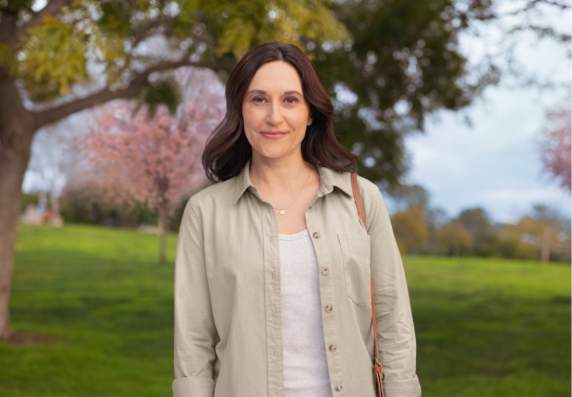 Actor portrayal of happy HD caregiver
